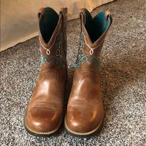 Ariat Round Toe Boots